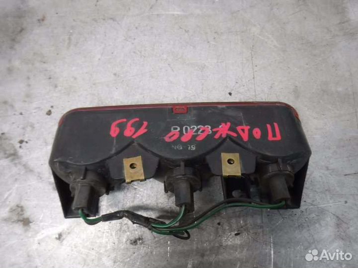 Фонарь задний (стоп сигнал) Mitsubishi Pajero 3