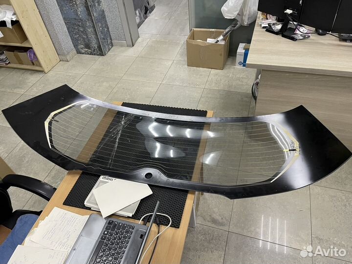 Заднее стекло Mitsubishi Outlander XL