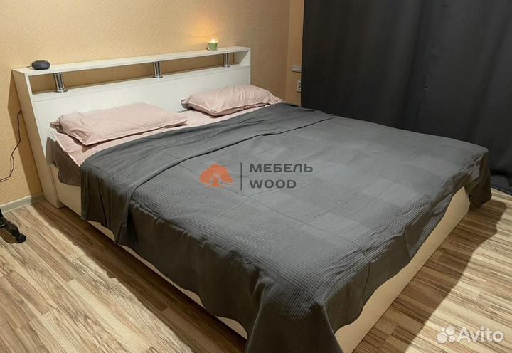 Кровать двуспальная