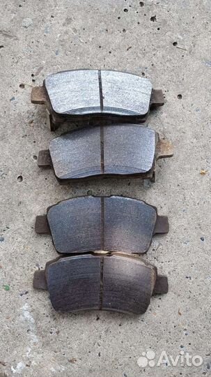 Колодки тормозные передние Тойота Королла 00-06г