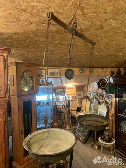 Антикварная деревенская утварь Прялки Ступы Сани