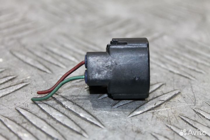 Разъем клапана VVT-i Toyota Lexus 90980-11162