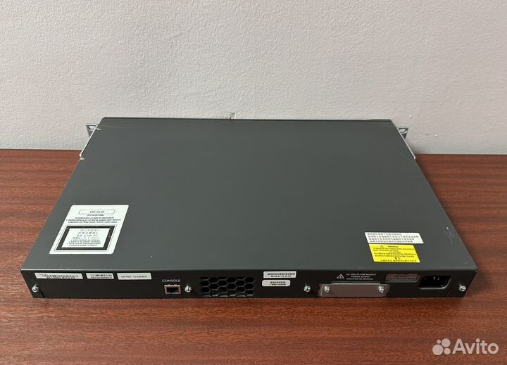 Коммутатор Cisco WS-C3560V2-48TS-S