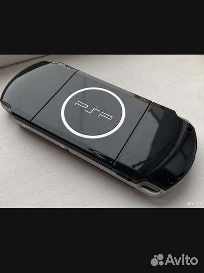 Sony PSP 3008 прошитая с играми