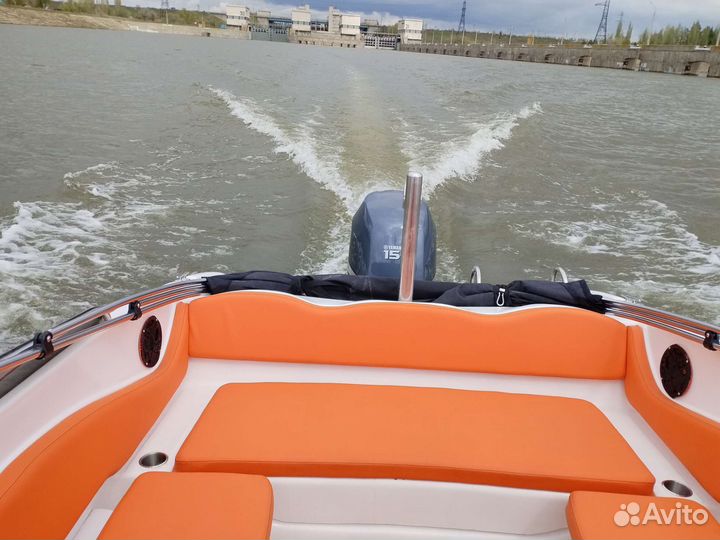 Катание прогулки на катере Экскурсии Водное такси