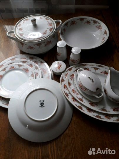 Сервиз столовый