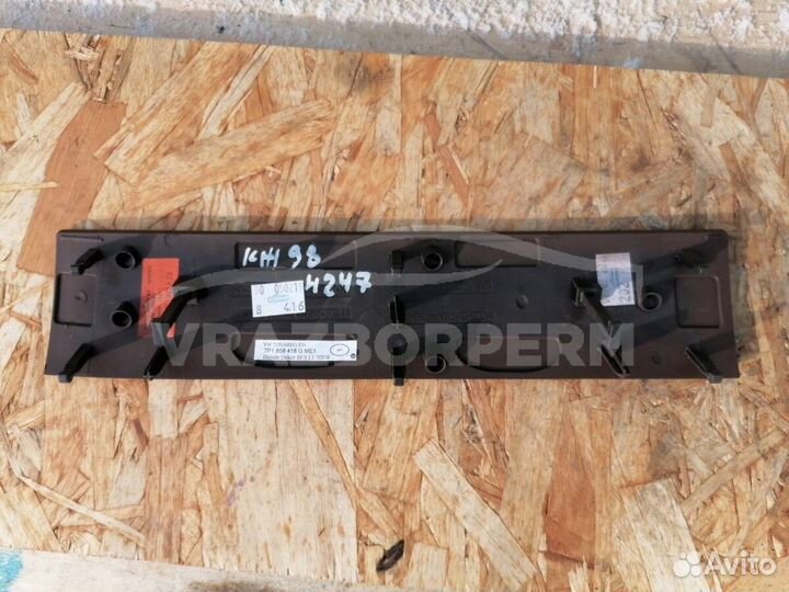 Накладка на торпедо VW Touareg