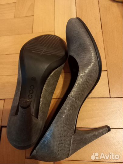 Туфли Ecco кожаные 39 размер