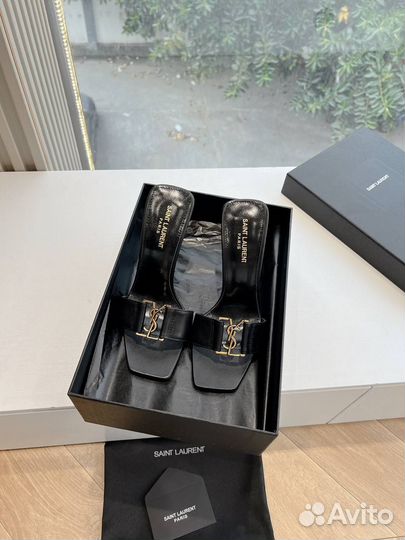 Босоножки Saint Laurent