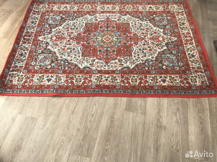 Ковер шерстяной 2 на 1.5 m бу