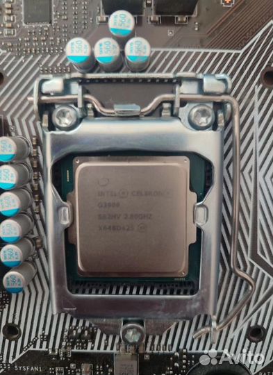 Материнская плата 1151 с процессором и памятью 4гб