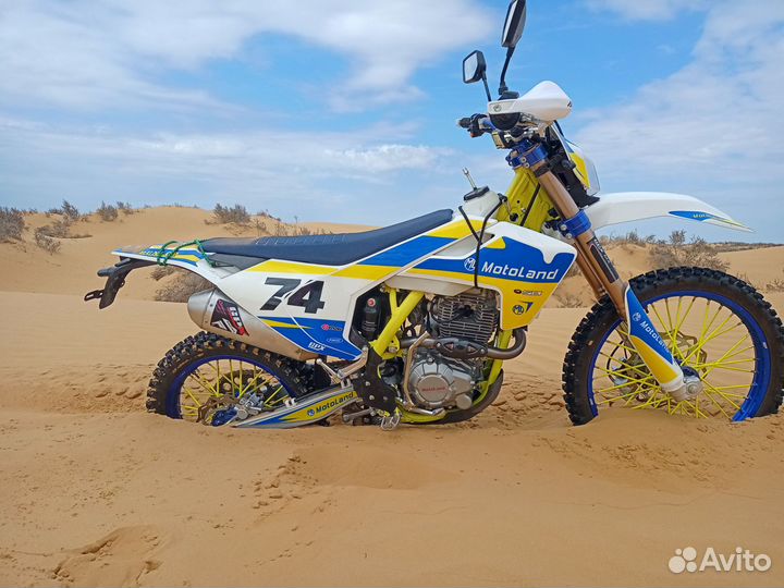 Мотоцикл Motolend XT 250 ST с птс