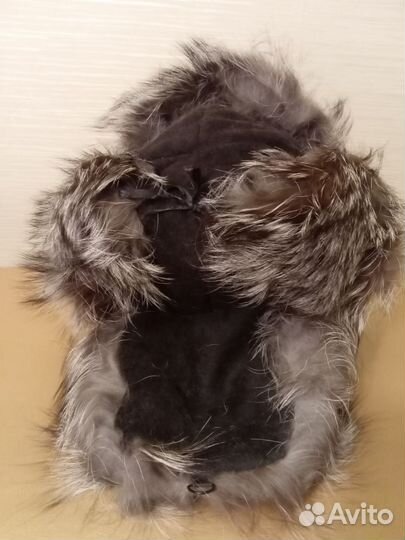 Шапка из натурального меха и замши