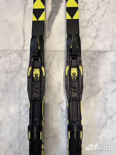 Беговые лыжи fischer carbon lite