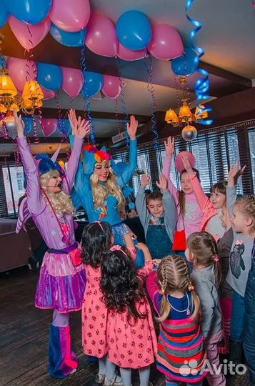 Аниматоры Шоу гигантских пузырей, Химическое шоу