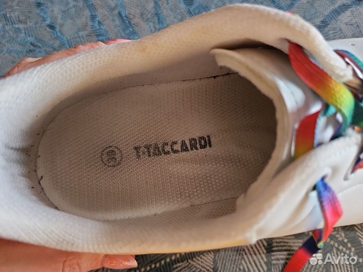 Кроссовки t taccardi белые