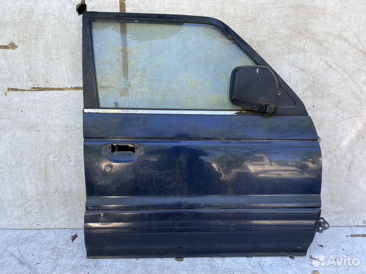 Mitsubishi pajero 2 передняя правая дверь