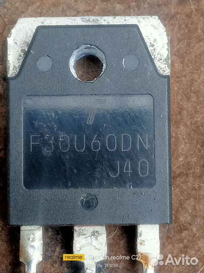 Конденсаторы и другие запчасти