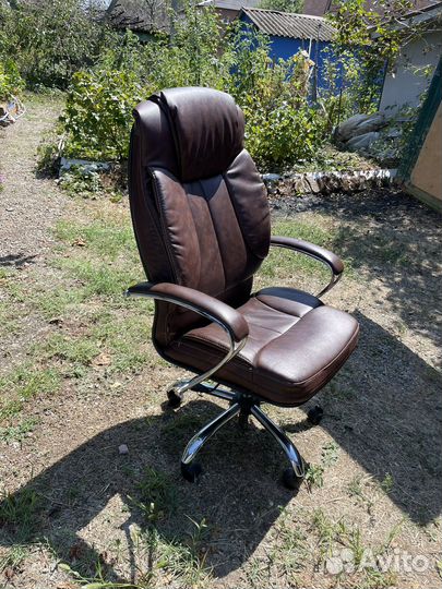 Компьютерное кресло