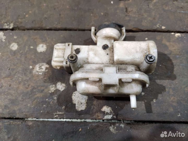 Активатор замка двери VW Passat B3 B4