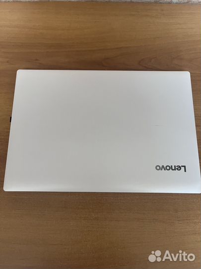 Ноутбук lenovo