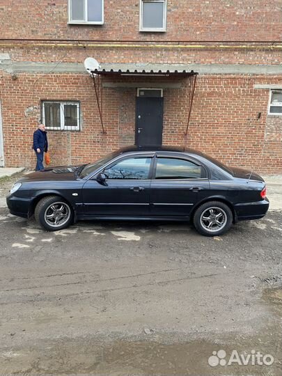 Hyundai Sonata 2.0 МТ, 2005, 303 000 км