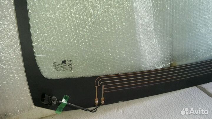 Стекло лобовое оригинал Hyundai/Kia 86110-3E000