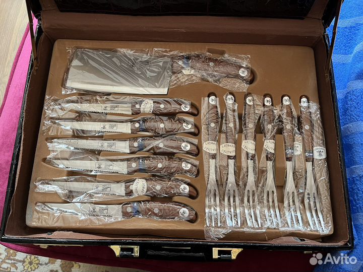 Проффесиональный набор ножей в чемодане RoyalZ