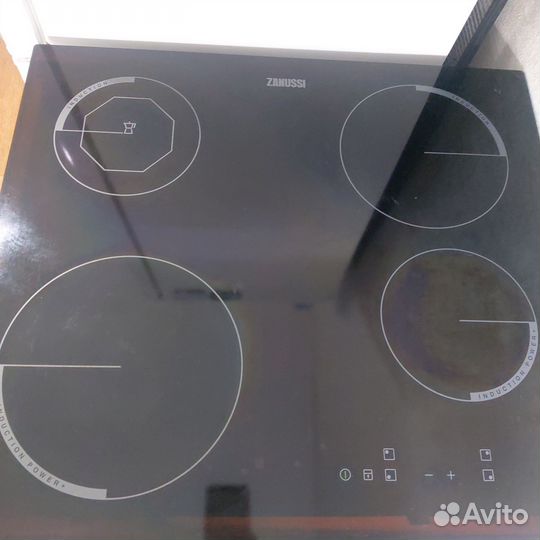 Индукционная варочная панель zanussi