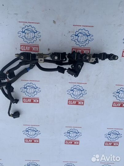 Топливная рампа с форсунками Opel Astra H