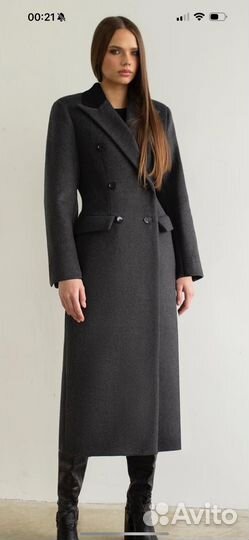 Пальто приталенное женское