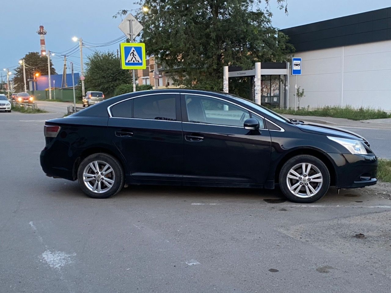 Toyota Avensis: фото владельца