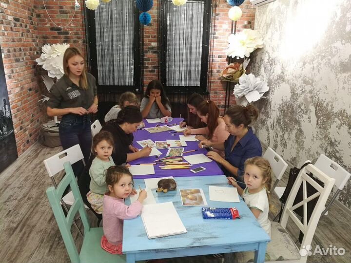 Педагог по рисованию