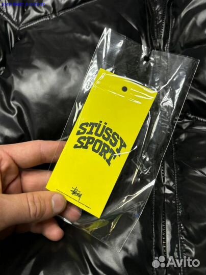 Глянцевый пуховик Stussy для активных