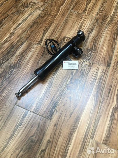 Задний BMW амортизатор Х6 с VDC 37126863175