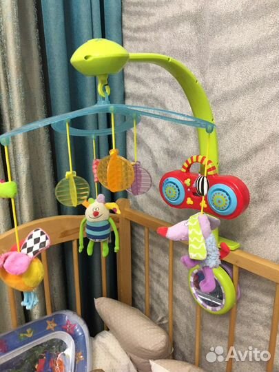 Музыкальная карусель на кроватку