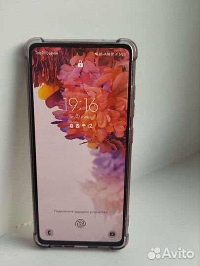 Телефон Samsung galaxy s20fe