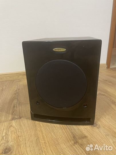 Velodyne CHT-8R