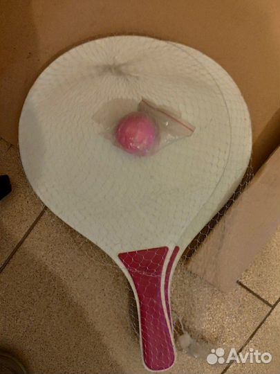 Ракетки и мячик для мини-тенниса