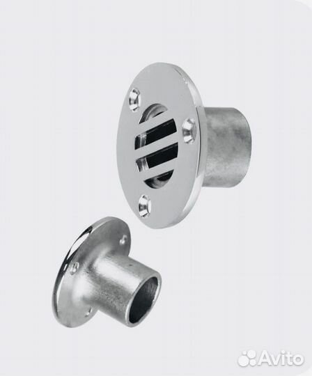 Дренажное отверстие для лодки