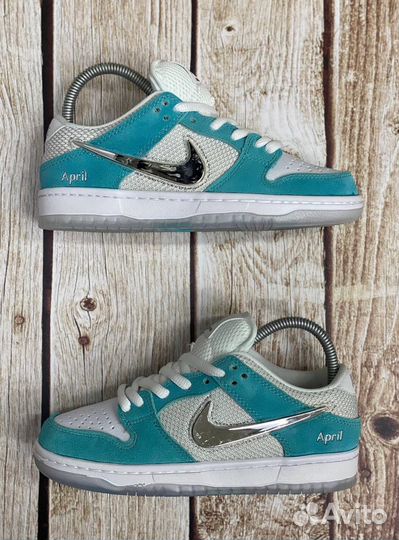 Кроссовки женские Nike dunk low pro April