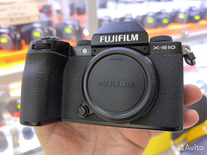 Fujifilm X-S10 Body пробег 11.371 кадр