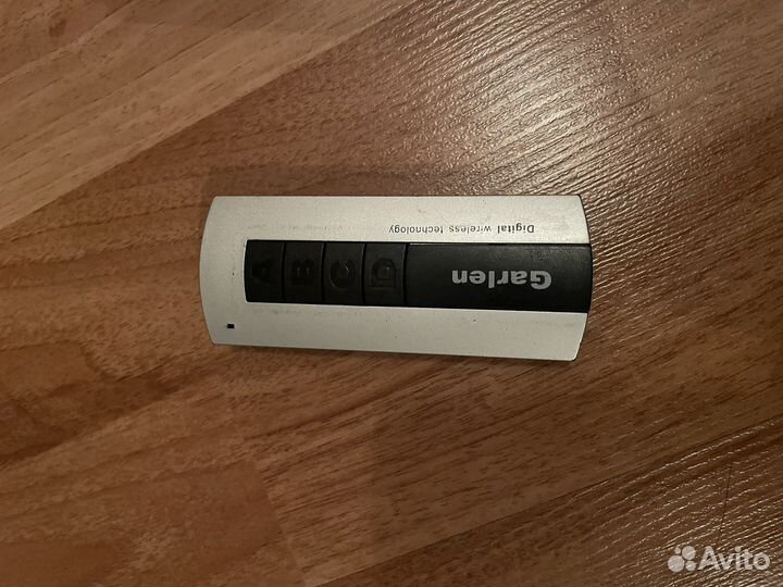 Люстра потолочная с пультом б/у