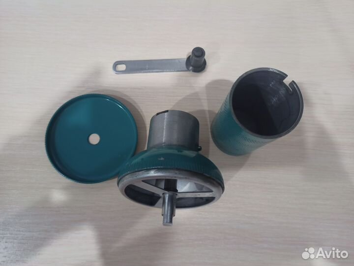 Ручная жерновая кофемолка Армянская сср