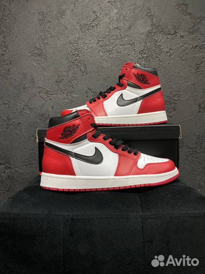 Кроссовки Nike Air Jordan 1 High Retro Red/White