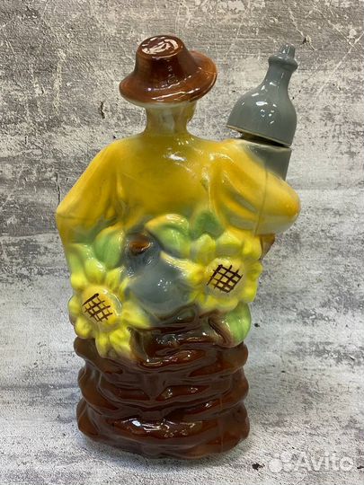 Статуэтка. штоф. хохол. казак. СССР. фарфор