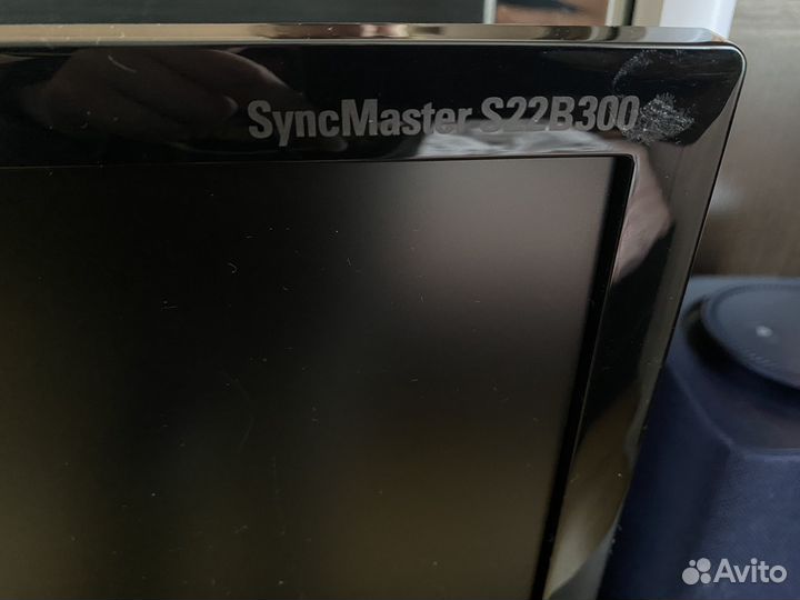 Монитор Samsung 22 дюйма