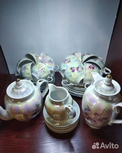 Посуда сервиза 