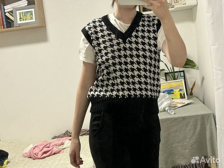 Жилетка вязаная