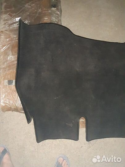 Коврик в багажник на мерседес 639, 447